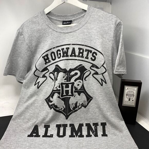 HOGWARTS ALUMNI T-SHIRT NEW - Picture 4 of 12